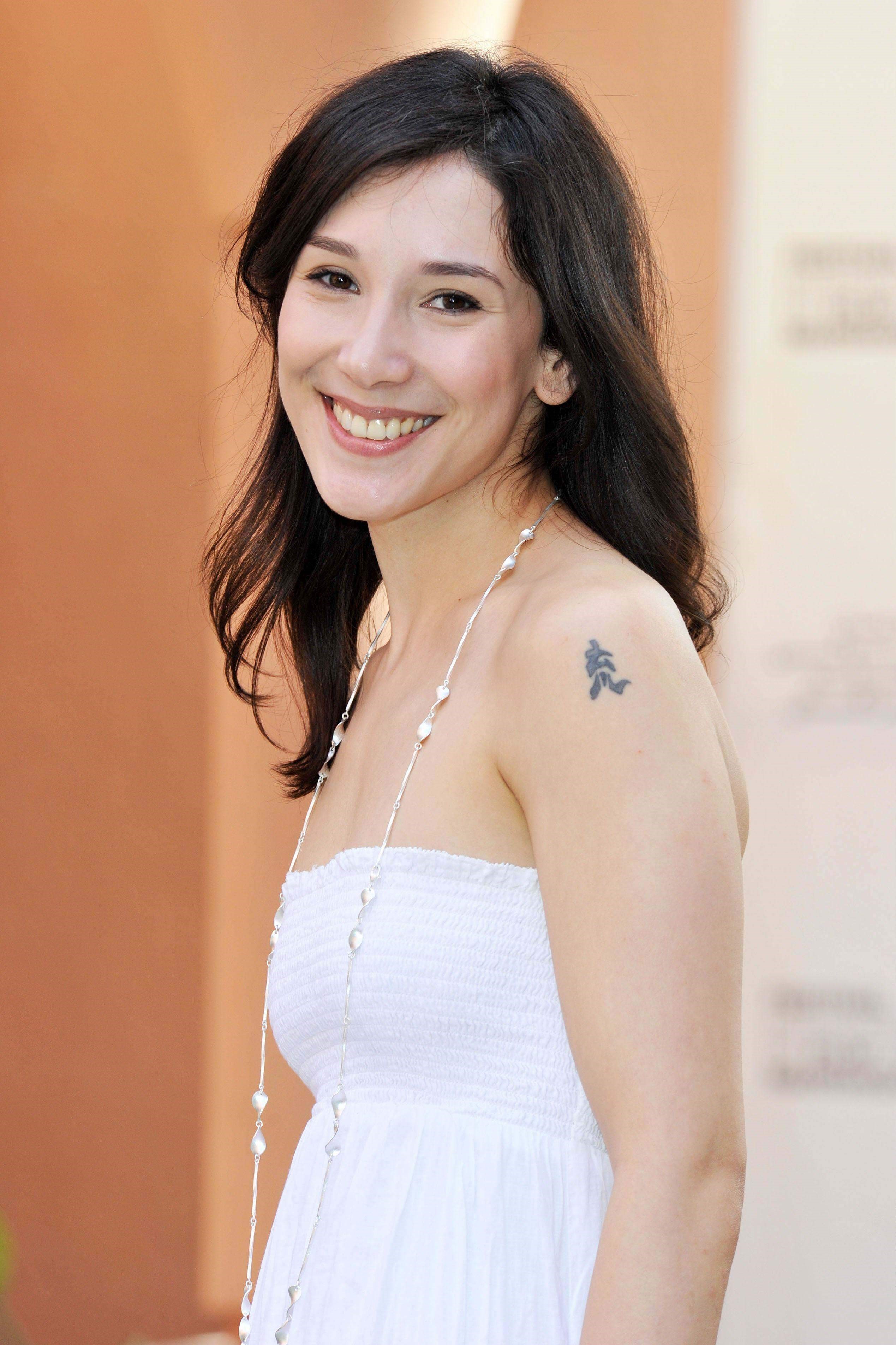 Sibel Kekilli - Biographies, Galleries, Wallpapers, Photos And Pictures