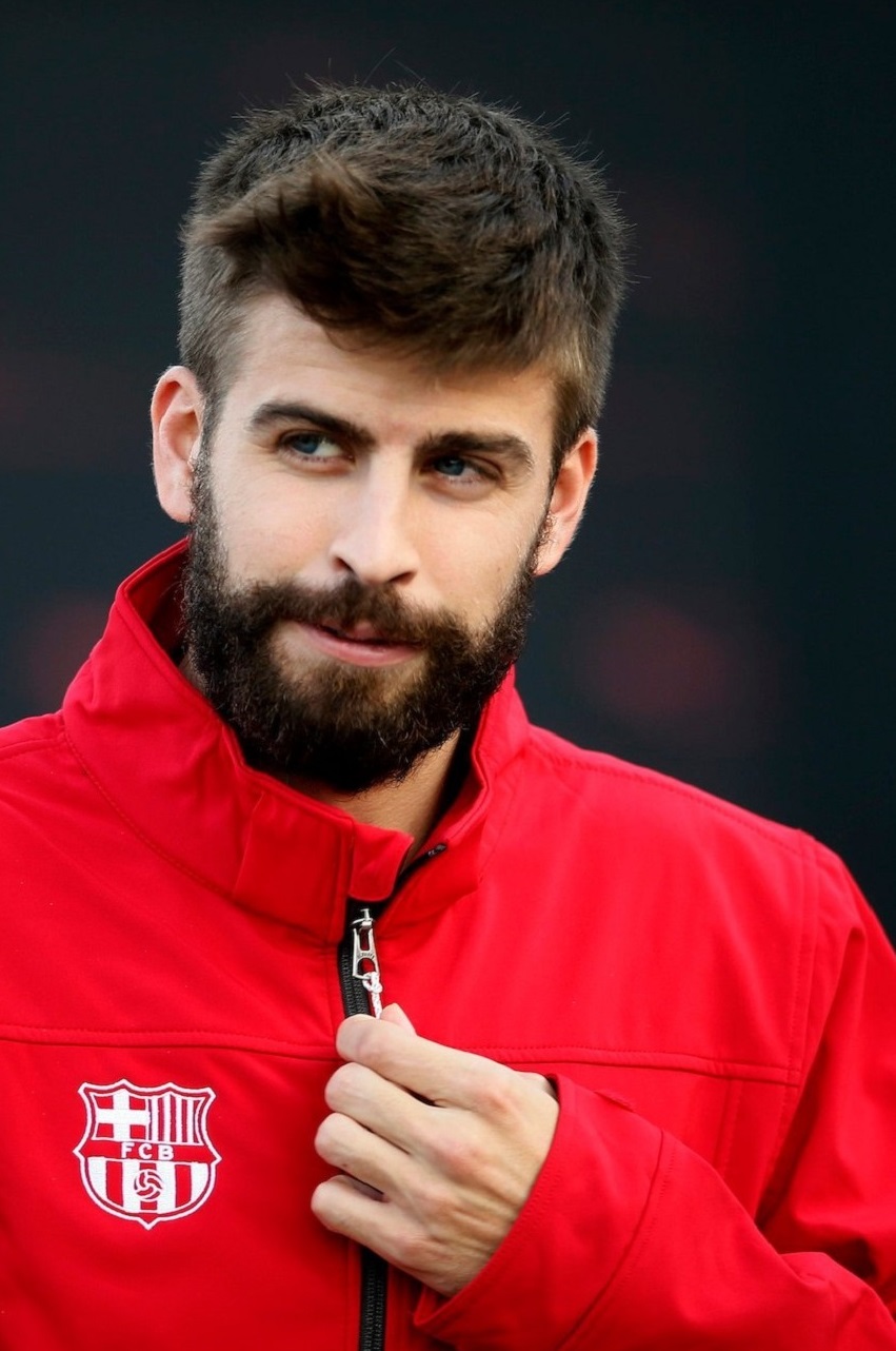 Gerard Pique - Biographies, Galleries, Wallpapers, Photos And Pictures